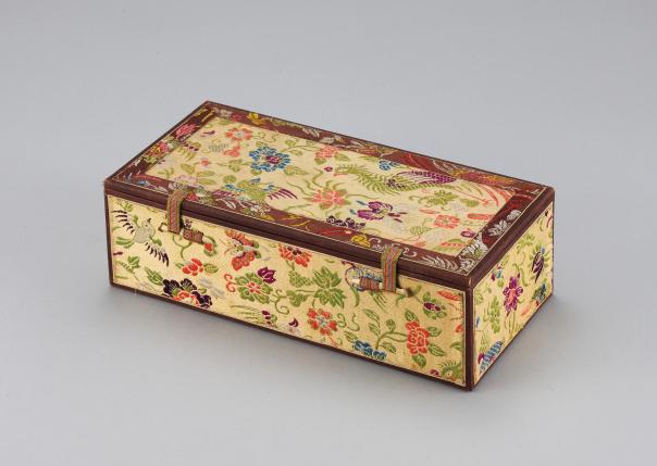 영친왕비 화조접문 비녀상자