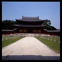 2-176_창덕궁 인정전.jpg