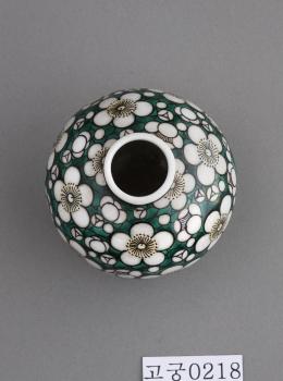 백자채화매화무늬작은병