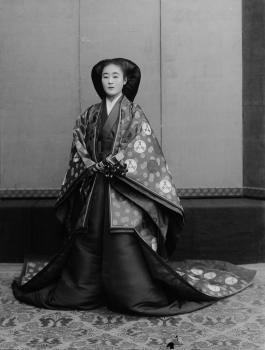 하정웅426_영친왕비 사진 유리원판(2).jpg