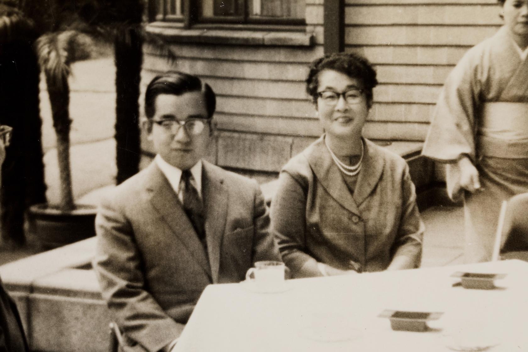 영친왕비와 남성 사진