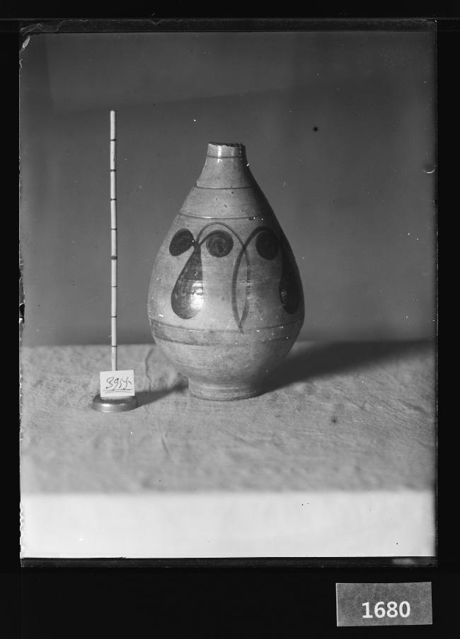 분청사기철화당초문병 유리건판