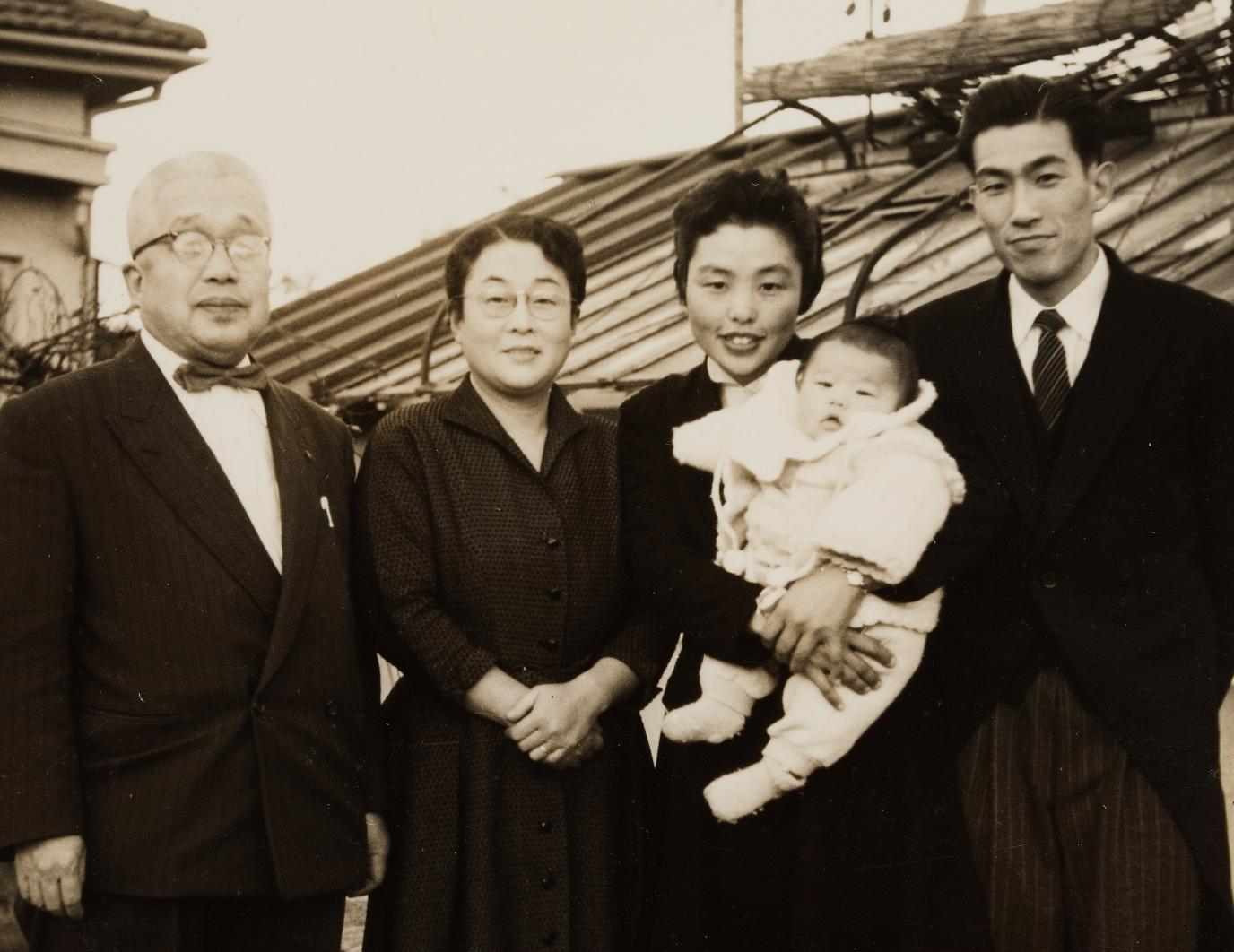 영친왕비 부부와 일행 사진