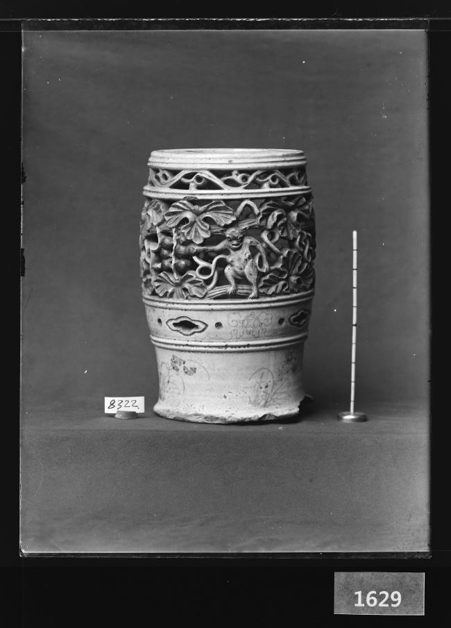 백자청화철채포도문돈 유리건판