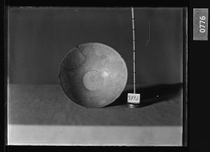 백자압출양각모란당초문화형발 유리건판