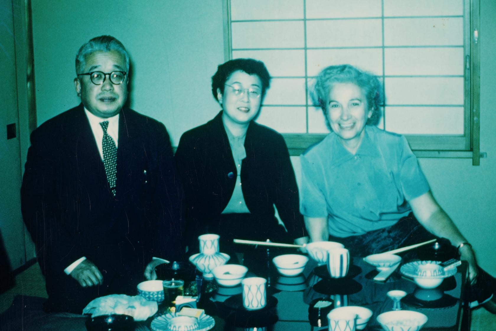 영친왕 부부와 여성 사진