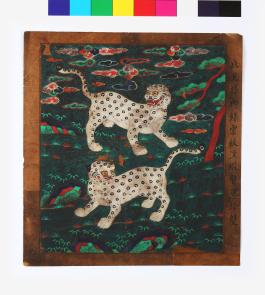 창덕18422_쌍호흉배 채색 수본.jpg