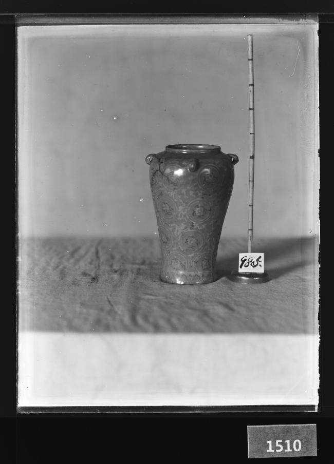 청자상감국화운학문사이호 유리건판