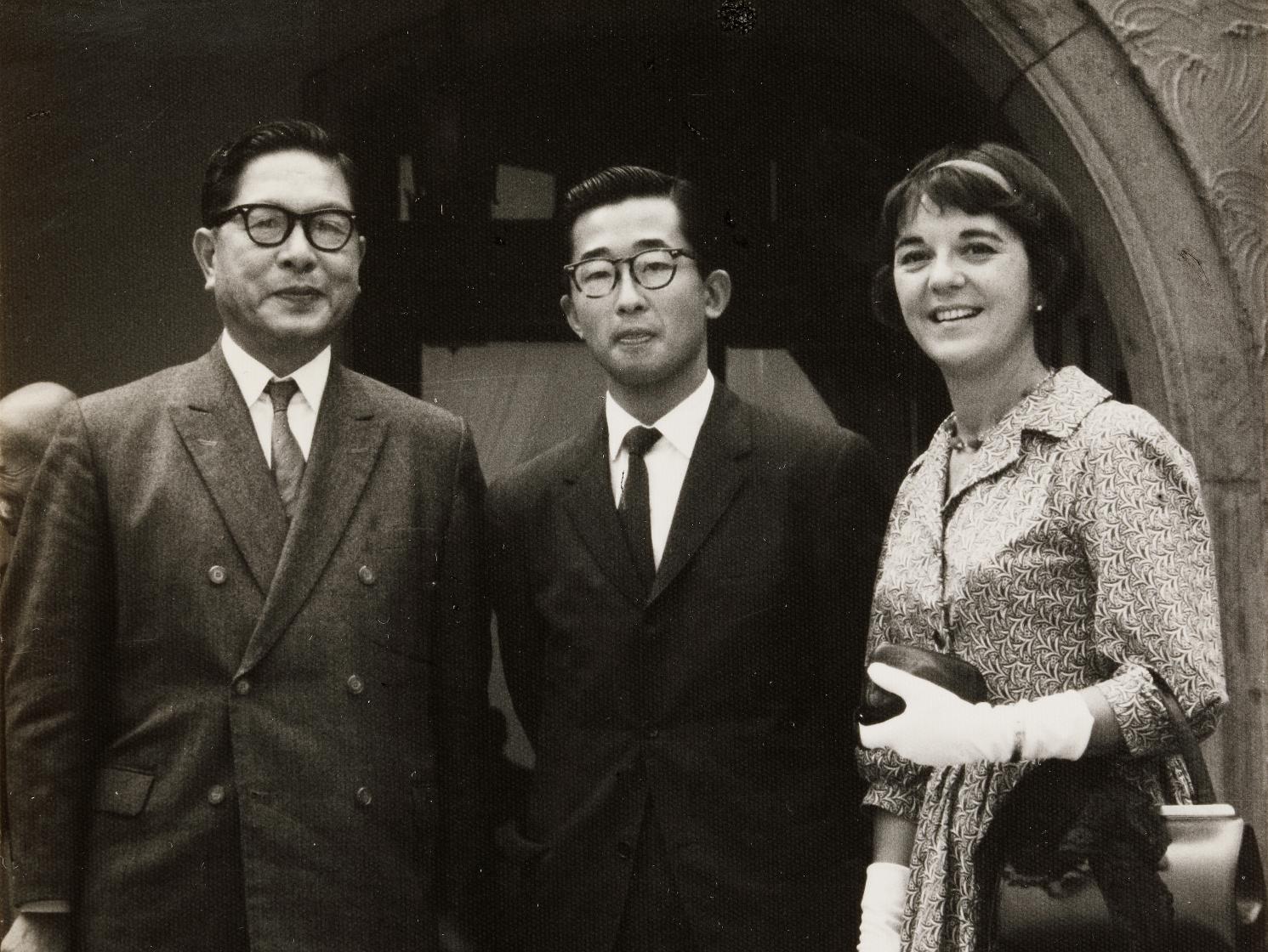 이구, 줄리아, 남성 사진