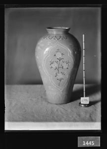 청자상감운학국화문편호 유리건판