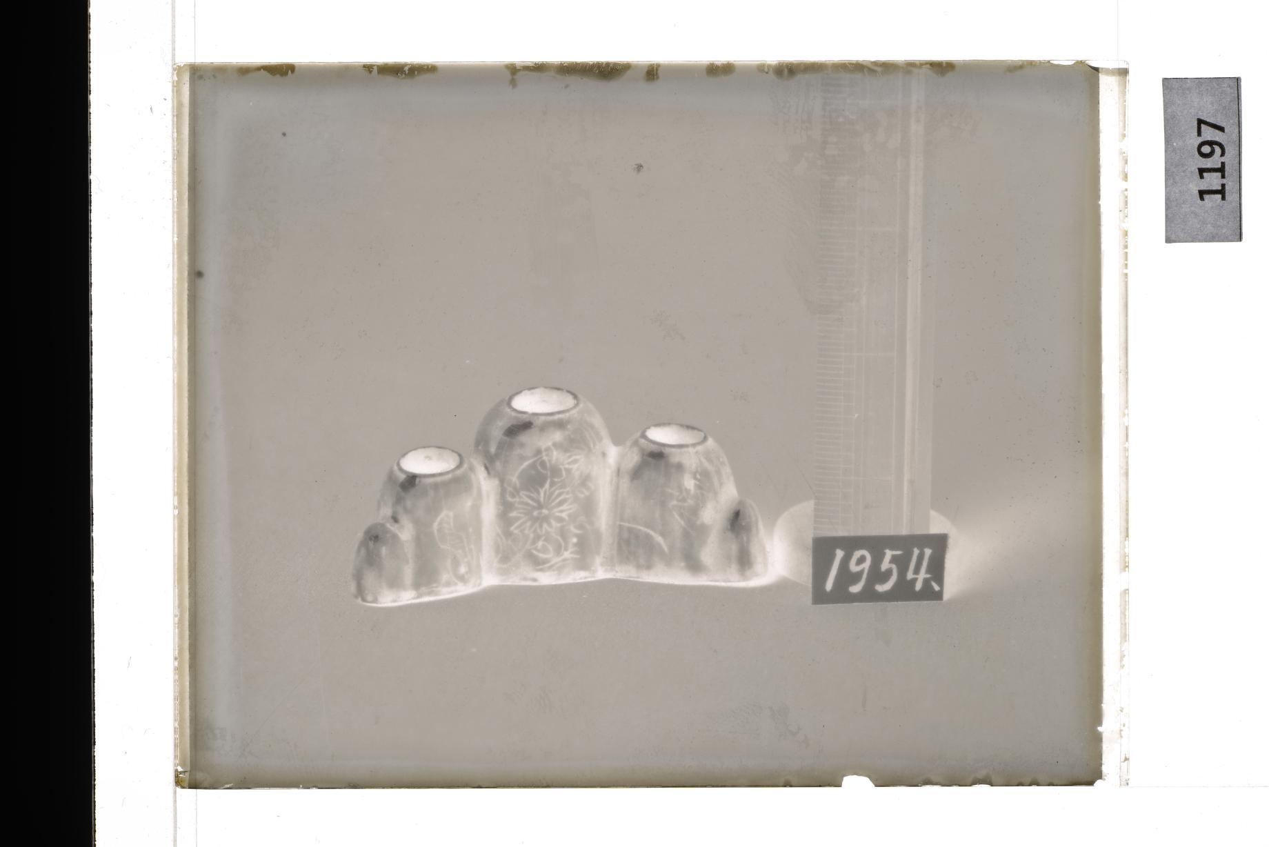 백자청채오봉형필가 유리건판