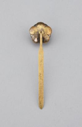 궁중157_영친왕비 진주매화뒤꽂이(2).jpg