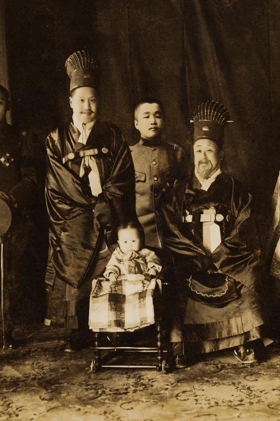 고종황제와 황실가족 사진