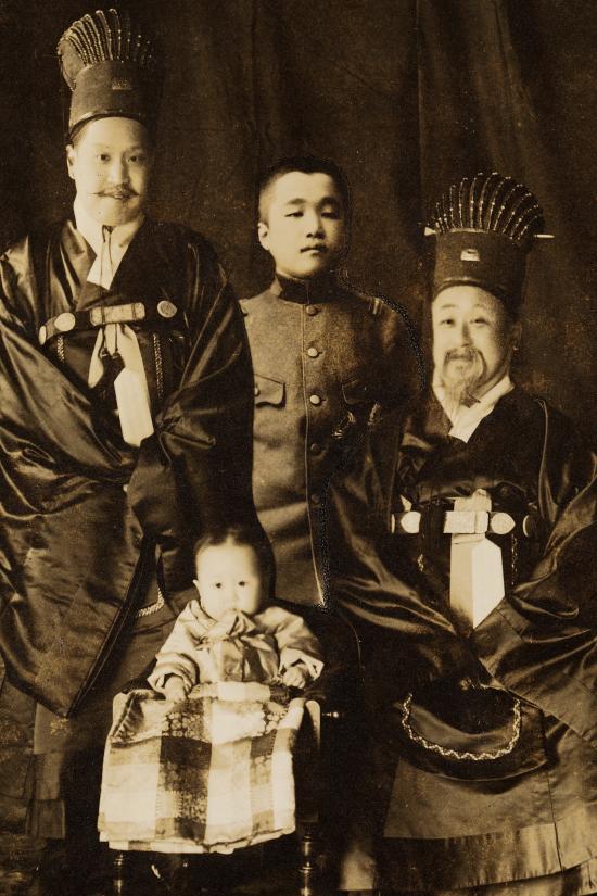 고종황제와 황실가족 사진
